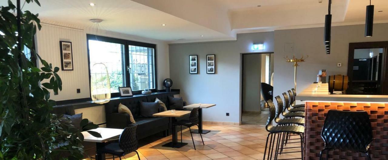 Hotel Sonderfeld Grevenbroich Exterior foto