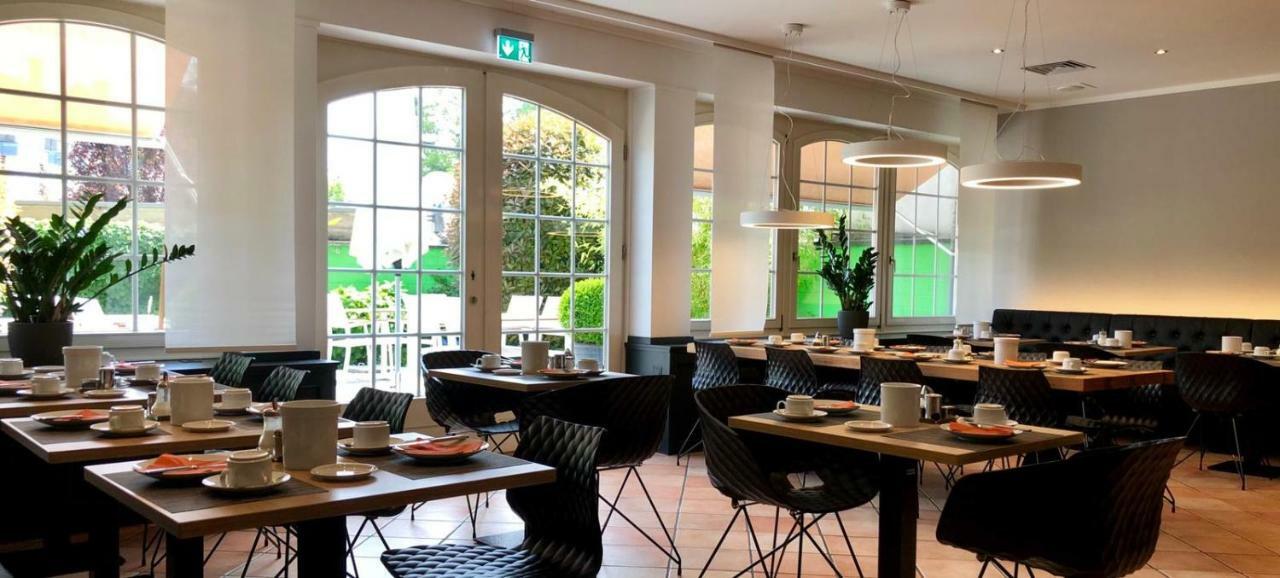 Hotel Sonderfeld Grevenbroich Exterior foto